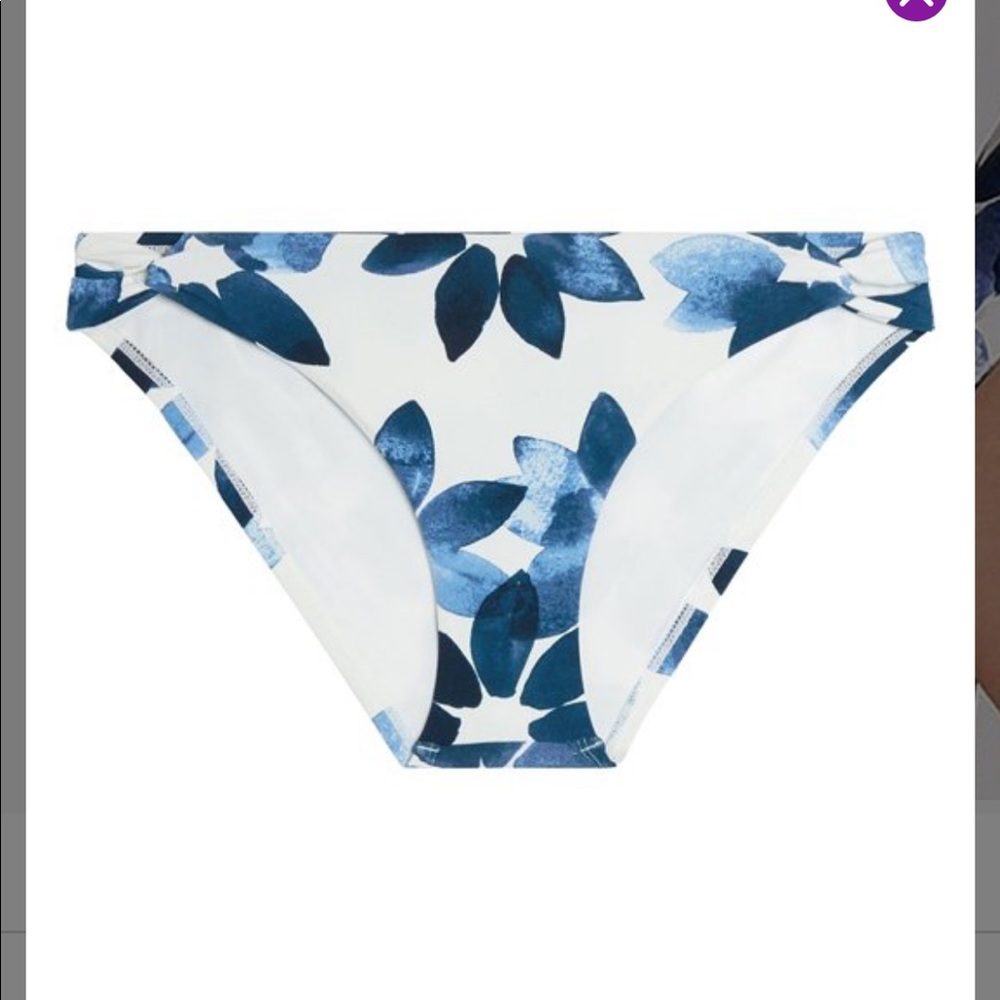 NWT carve design delilah bikini bottom large